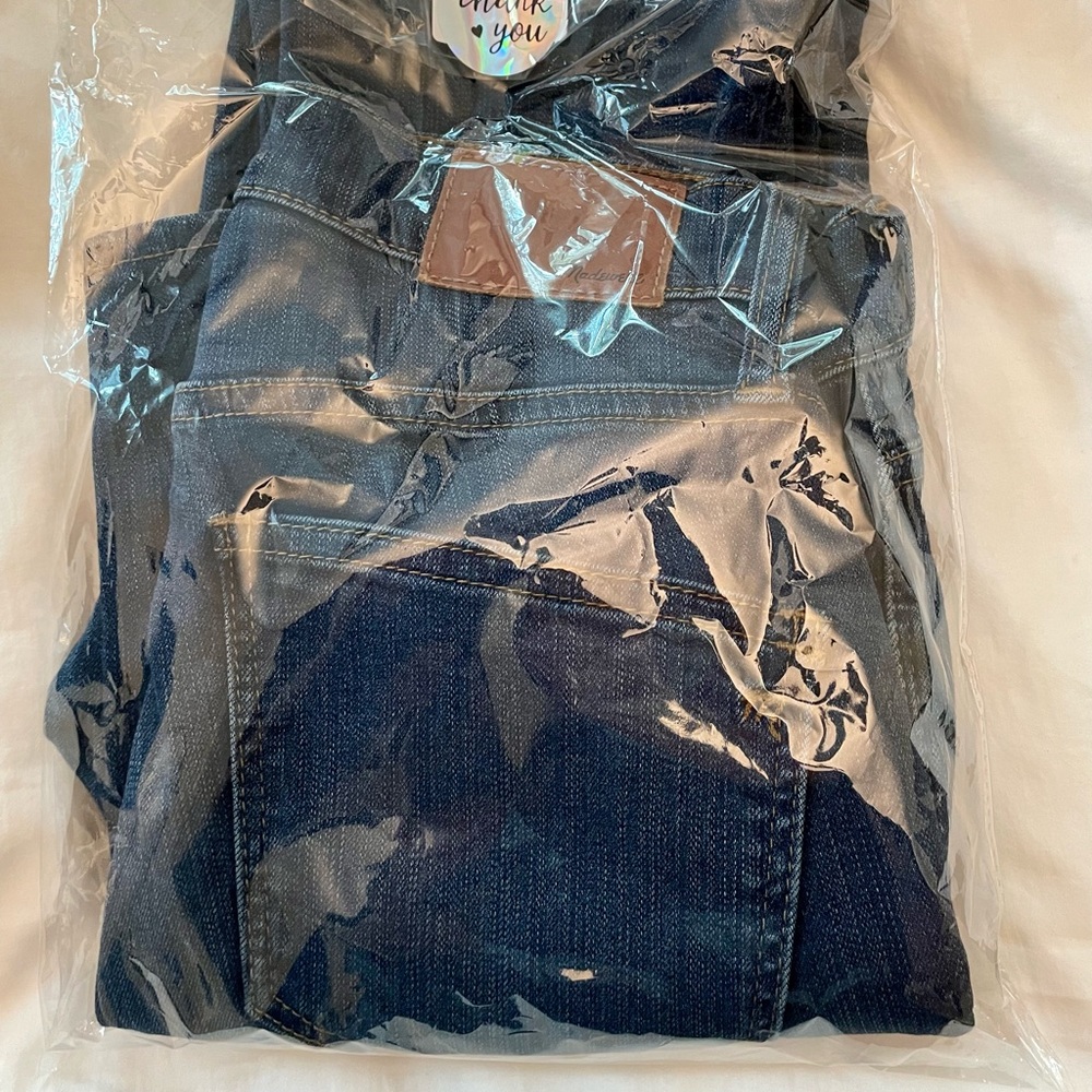 Madewell Roadtripper Jeans - Picture 2 of 7